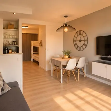 Quiet Ski-inout Vallee Blanche Views Apartment *